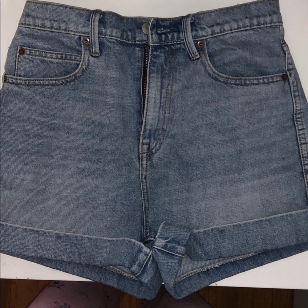 GAP super high rise girlfriend jean shorts